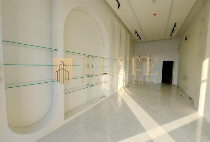 983497 - Property Image 2