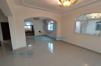 مجمع سكني - 3 غرف نوم - 4 حمامات للبيع في الريان - الريان - الدوحة