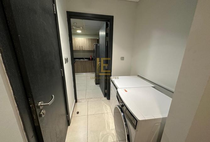 933553 - Property Image 3