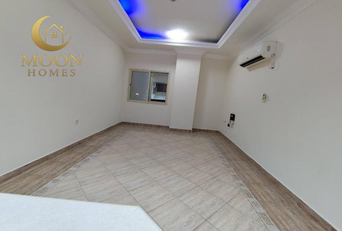 963871 - Property Image 2