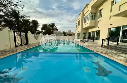 Villa - 5 Bedrooms - 5 Bathrooms for rent in East Gate - West Bay Lagoon - Doha
