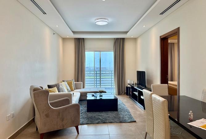 967034 - Property Image 2