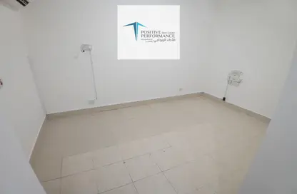 Apartment - 1 Bathroom for rent in New Salata - New Salata - Salata - Doha