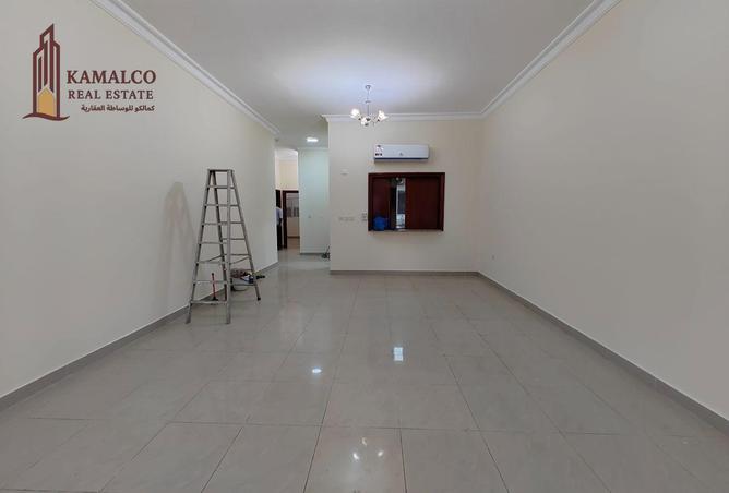 965684 - Property Image 2