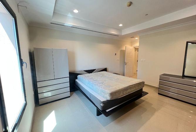 890738 - Property Image 2