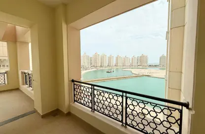 Apartment - 2 Bedrooms - 3 Bathrooms for rent in Viva West - Viva Bahriyah - The Pearl Island - Doha