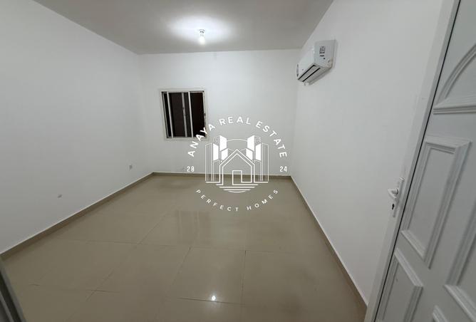 982664 - Property Image 3