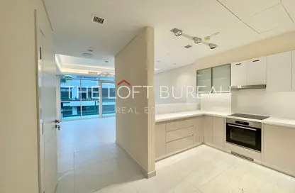 Apartment - 1 Bedroom - 2 Bathrooms for sale in Crystal Residence - Gewan Island - The Pearl Island - Doha