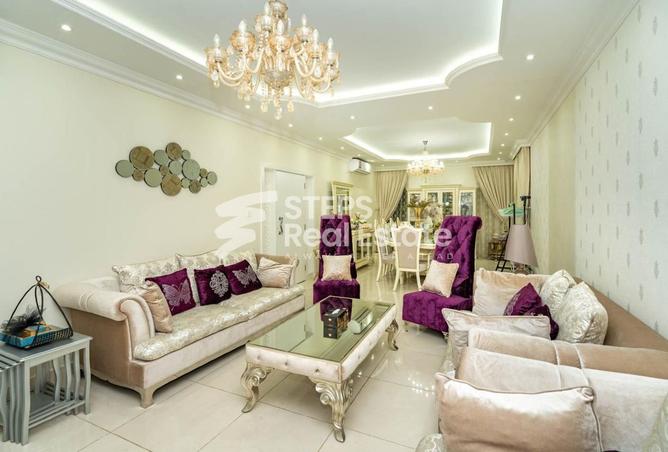 968941 - Property Image 2