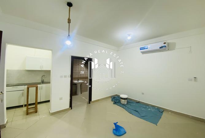 999943 - Property Image 2