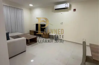 شقة - 2 غرف نوم - 2 حمامات للايجار في فريج كليب - الدوحة