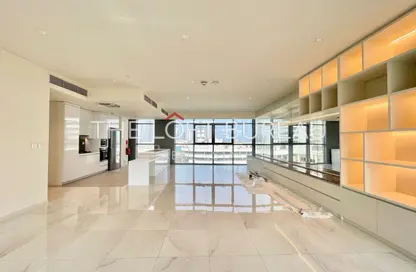 Apartment - 1 Bedroom - 2 Bathrooms for sale in Seef Lusail Tower 1 - Seef Lusail - Lusail City - Lusail