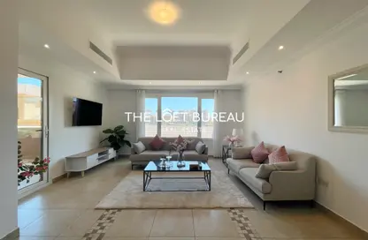 Apartment - 2 Bedrooms - 3 Bathrooms for rent in West Porto Drive - Porto Arabia - The Pearl Island - Doha