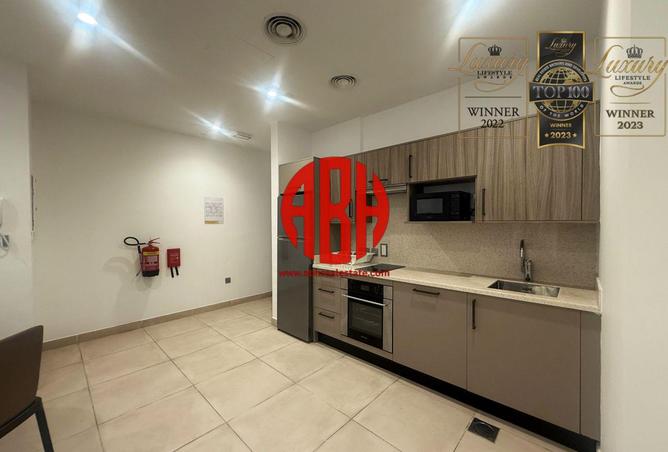 940677 - Property Image 3