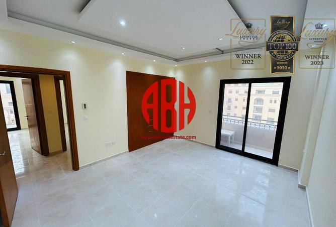 999211 - Property Image 3