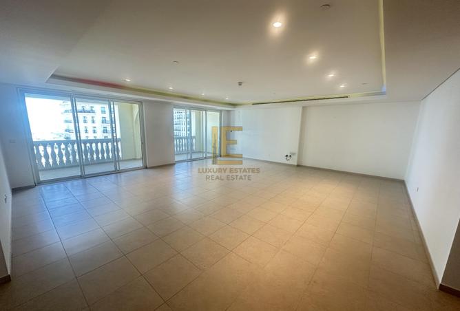 1010393 - Property Image 3