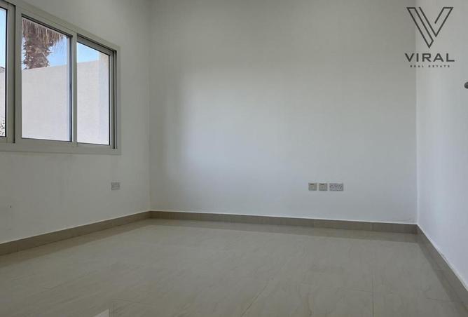 956985 - Property Image 3