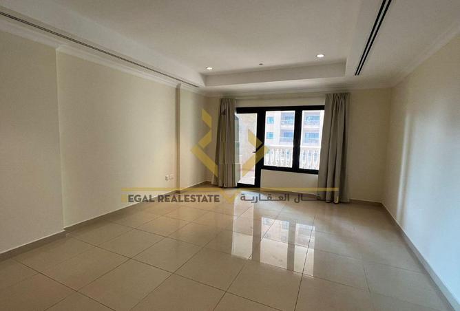 972266 - Property Image 3