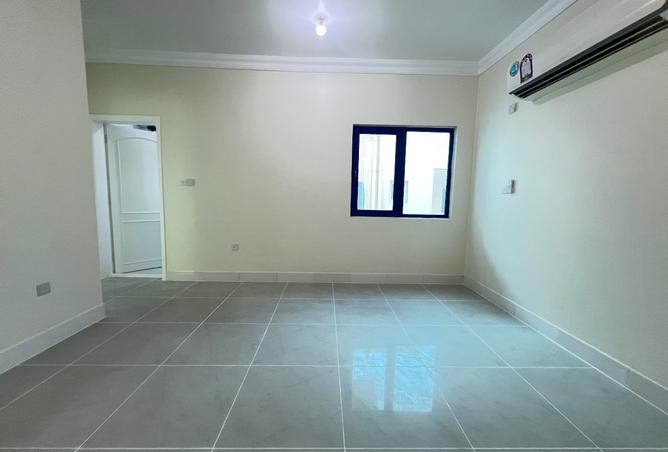 982829 - Property Image 2