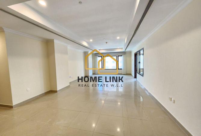 931168 - Property Image 2