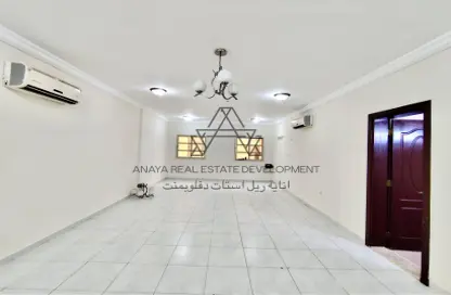 Apartment - 3 Bedrooms - 3 Bathrooms for rent in Al Mansoura - Doha