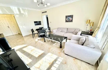 Apartment - 1 Bedroom - 1 Bathroom for rent in Umm Ghuwailina 4 - Umm Ghuwailina - Doha