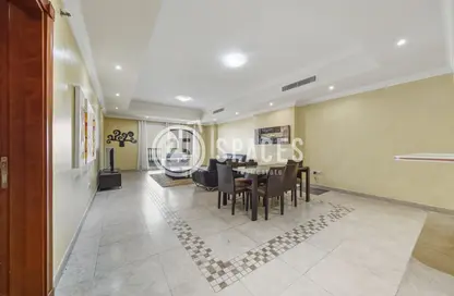 Apartment - 1 Bedroom - 2 Bathrooms for sale in West Porto Drive - Porto Arabia - The Pearl Island - Doha