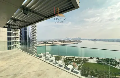 Apartment - 2 Bedrooms - 3 Bathrooms for sale in Seef Lusail Tower 1 - Seef Lusail - Lusail City - Lusail