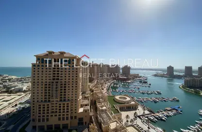 شقة - 2 غرف نوم - 3 حمامات للايجار في طريق بورتو الغربي - بورتو أرابيا - جزيرة اللؤلؤة - الدوحة