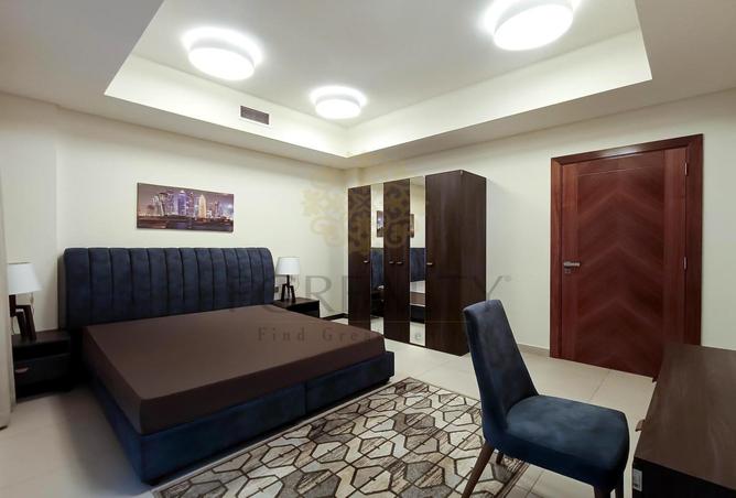 989262 - Property Image 3