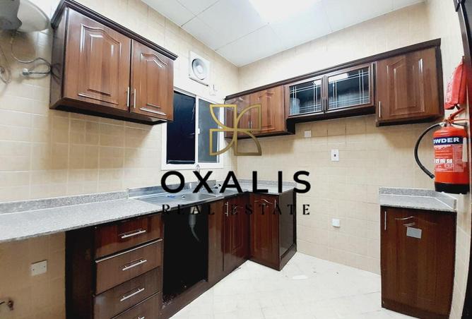 985693 - Property Image 3