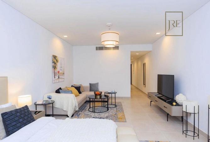 944312 - Property Image 2