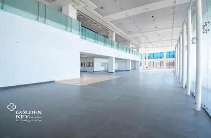 معرض - استوديو للايجار في شارع المرخية - المرخية - الدوحة