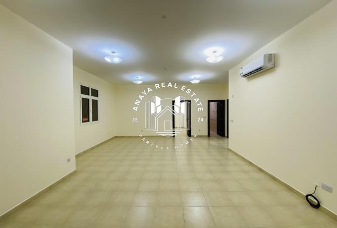 976372 - Property Main Image