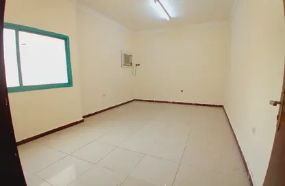 Apartment - 2 Bedrooms - 1 Bathroom for rent in Najma Street - Najma - Doha