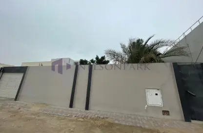 فيلا - 3 غرف نوم - 4 حمامات للبيع في شارع  بو هامو - أبو هامور - الدوحة