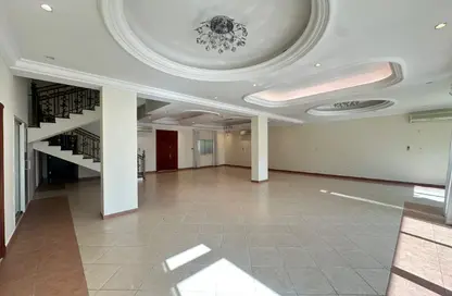 Villa - 4 Bedrooms - 6 Bathrooms for rent in West Bay Lagoon Street - West Bay Lagoon - Doha