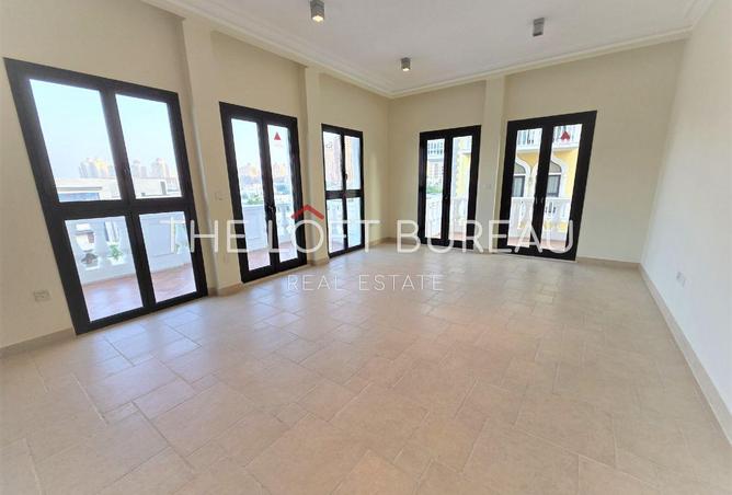 965560 - Property Image 3