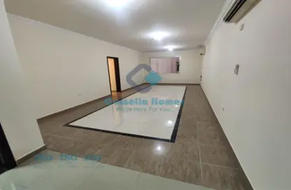 صورة لـ غرفة فارغة شقة - 3 غرف نوم - 3 حمامات للايجار في شارع السد - السد - الدوحة ، صورة رقم 1