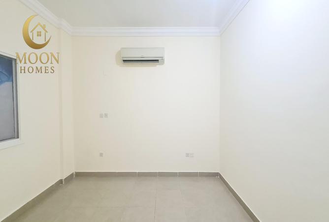 980146 - Property Image 2