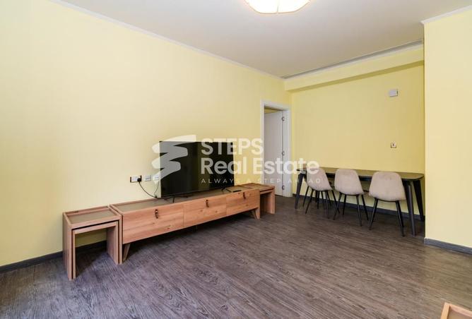 963206 - Property Main Image