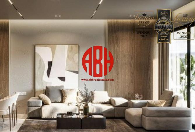 912661 - Property Image 2