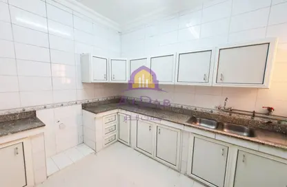 Apartment - 3 Bedrooms - 2 Bathrooms for rent in Madinat Khalifa South - Madinat Khalifa - Doha