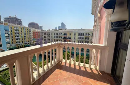 Apartment - 2 Bedrooms - 3 Bathrooms for rent in Qanat Quartier - The Pearl Island - Doha