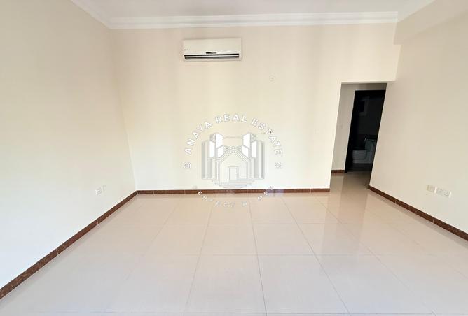 966648 - Property Image 2