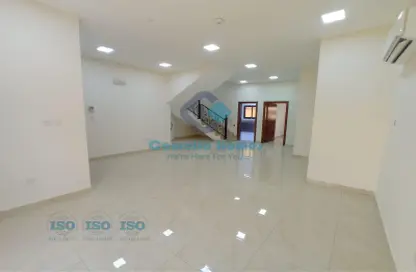 Empty Room image for: Villa - 5 Bedrooms - 4 Bathrooms for rent in Al Markhiya Street - Al Markhiya - Doha, Image 1
