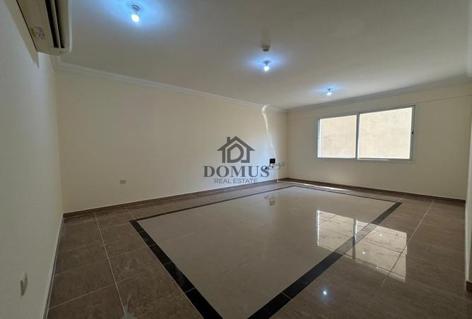 937680 - Property Image 2