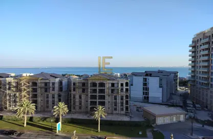 Apartment - 2 Bedrooms - 3 Bathrooms for rent in East Porto Drive - Porto Arabia - The Pearl Island - Doha