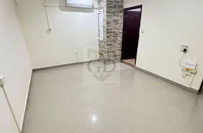 شقة - غرفة نوم - 1 حمام للايجار في فلل عين خالد - عين خالد - الدوحة