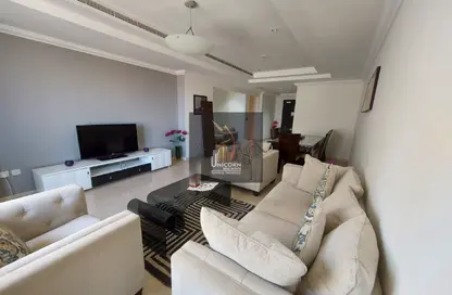 Apartment - 2 Bedrooms - 3 Bathrooms for rent in West Porto Drive - Porto Arabia - The Pearl Island - Doha